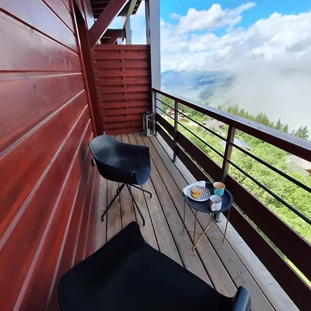 Cosy 3-room Near The Arc 1800 Area *