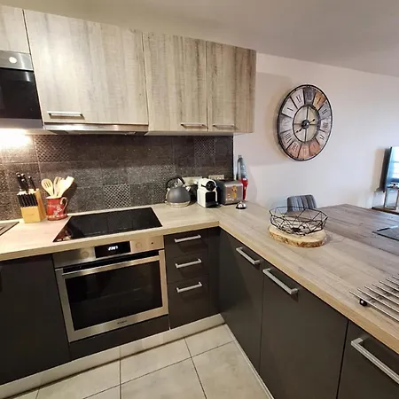 Cosy 3-room Near The Arc 1800 Area דירה